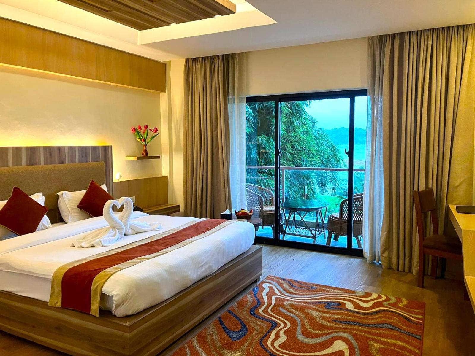 Park Safari Resort, Chitwan National Park ภายนอก รูปภาพ
